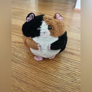 Original Beanie Ball Speedy the guinea pig in size 5”.